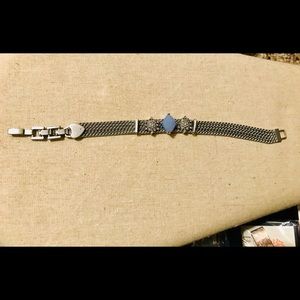 Women’s bracelet with stones